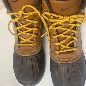 Nike ACG Woodside Boots- Youth